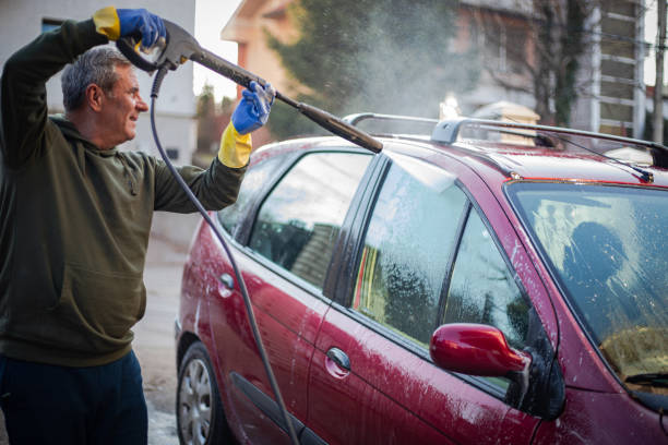 Best Garage Pressure Washing  in Hines, OR